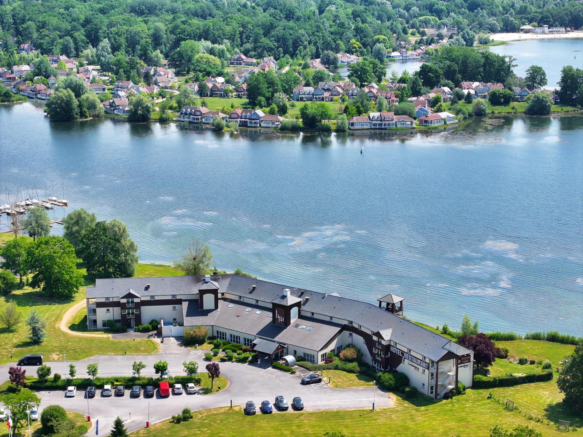 Hotel Du Golf De L'Ailette, The Originals Relais Шамуй Экстерьер фото